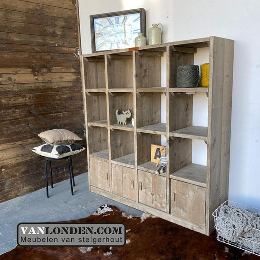 Steigerhouten vakkenkast Mascha