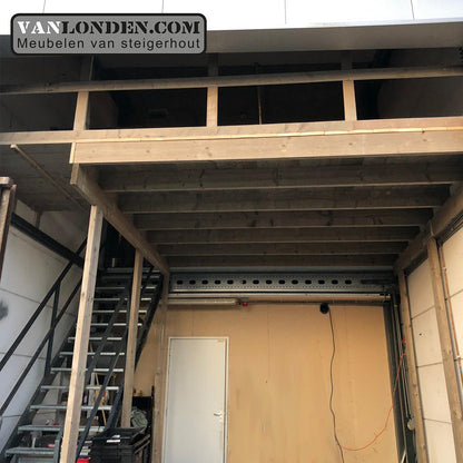 Verdiepingsvloer loods