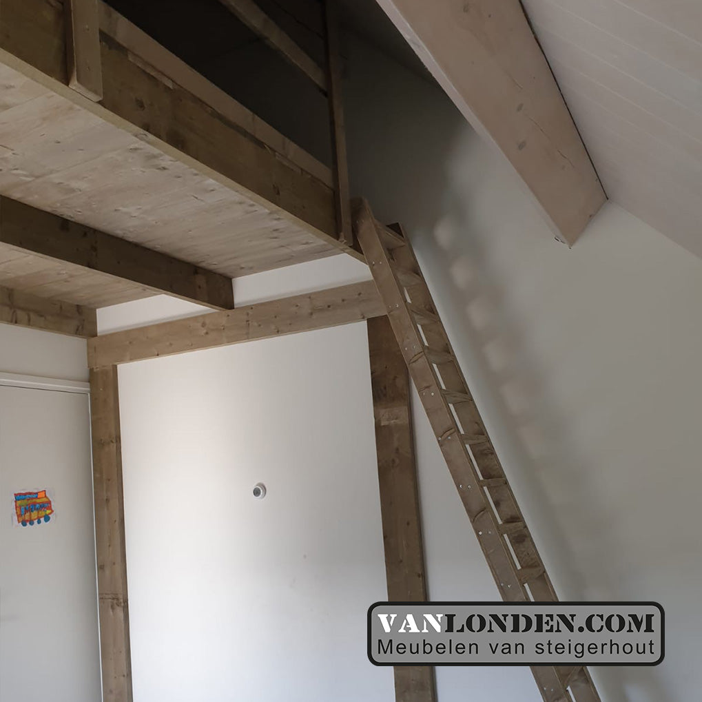 Steigerhouten slaap vide Wibe