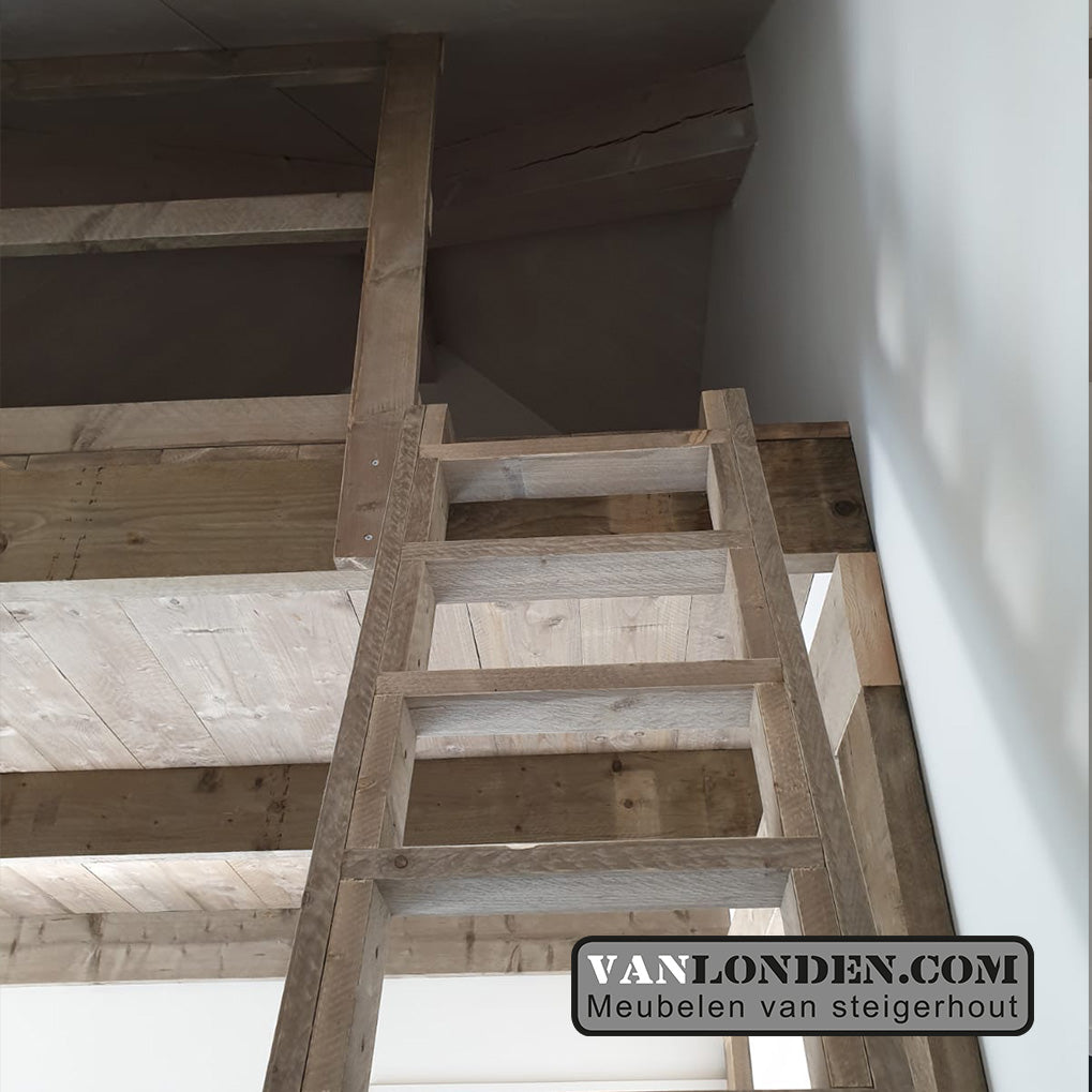 Steigerhouten slaap vide Wibe