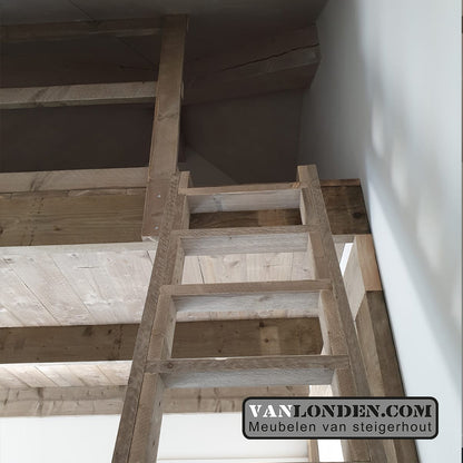 Steigerhouten slaap vide Wibe