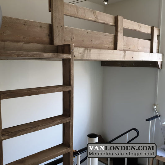 Steigerhouten vide hoogslaper Sietse