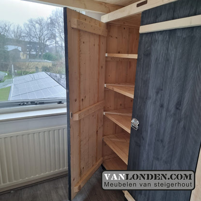 Steigerhouten vide met kast en bureau Bommel