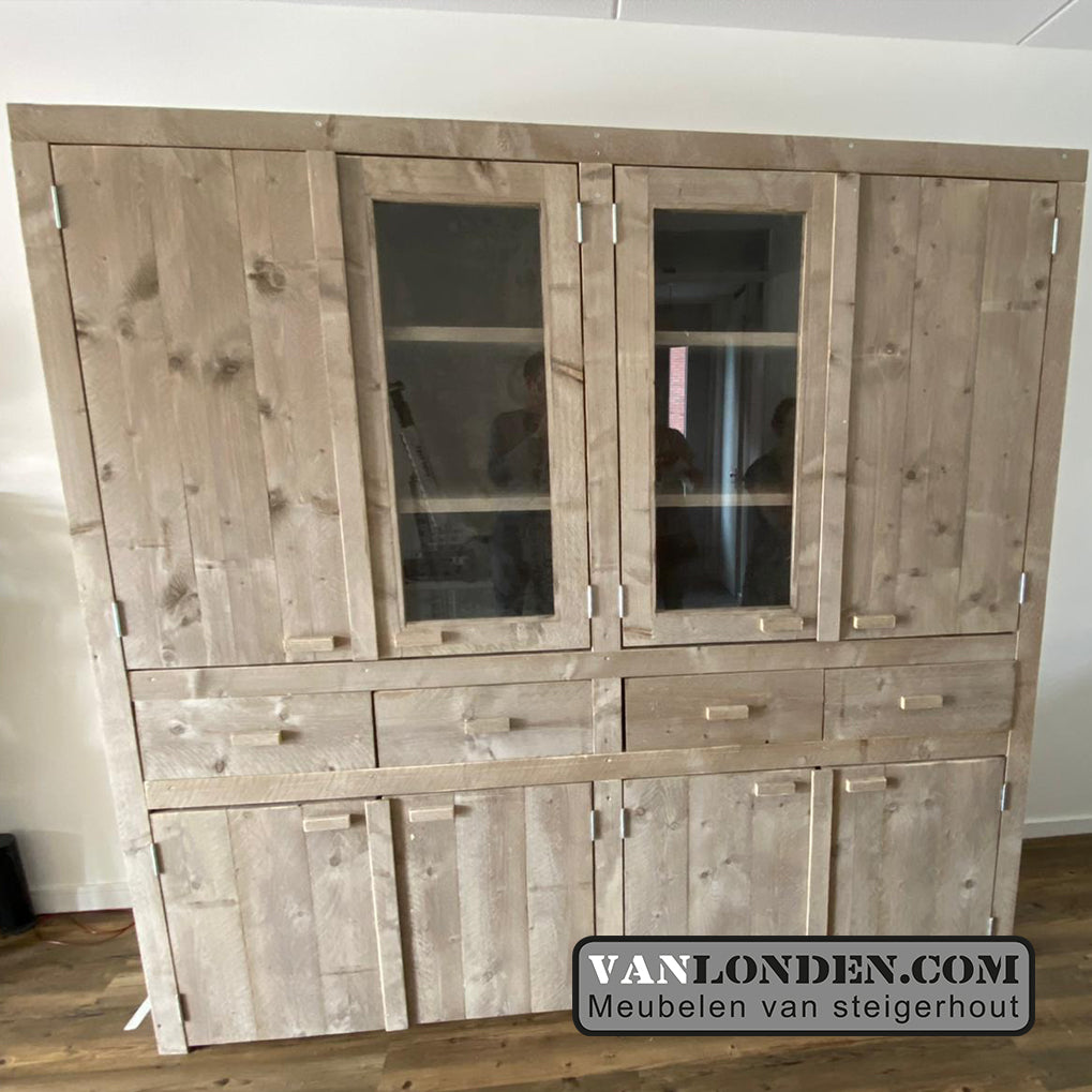 Steigerhouten vitrinekast Valerie