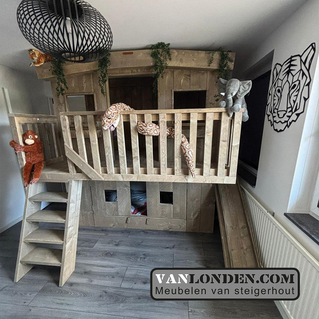 Steigerhouten boomhutbed Berry