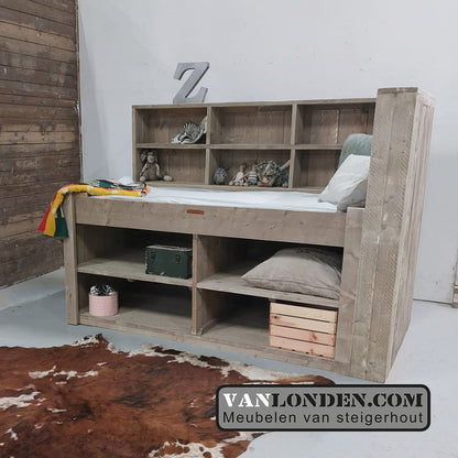 Steigerhouten halfhoogslaper dressoir Koby