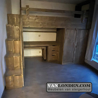 Steigerhouten slaap vide Wommel