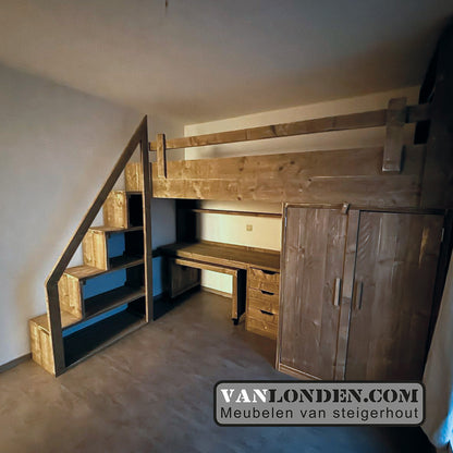 Steigerhouten slaap vide Wommel