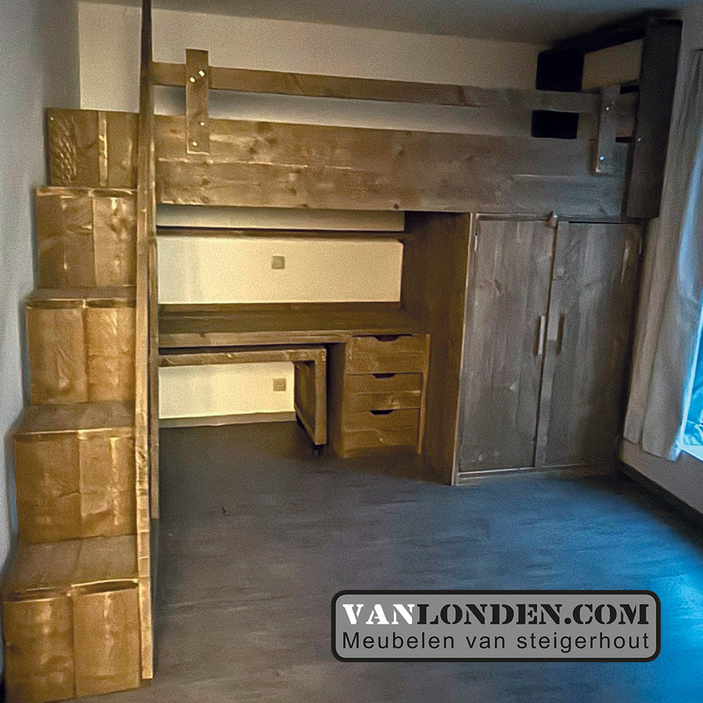 Steigerhouten slaap vide Wommel