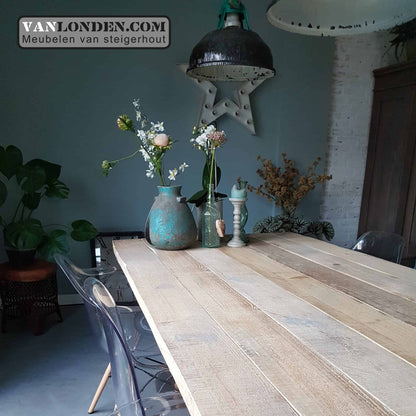 Tafel van balk planken Remco