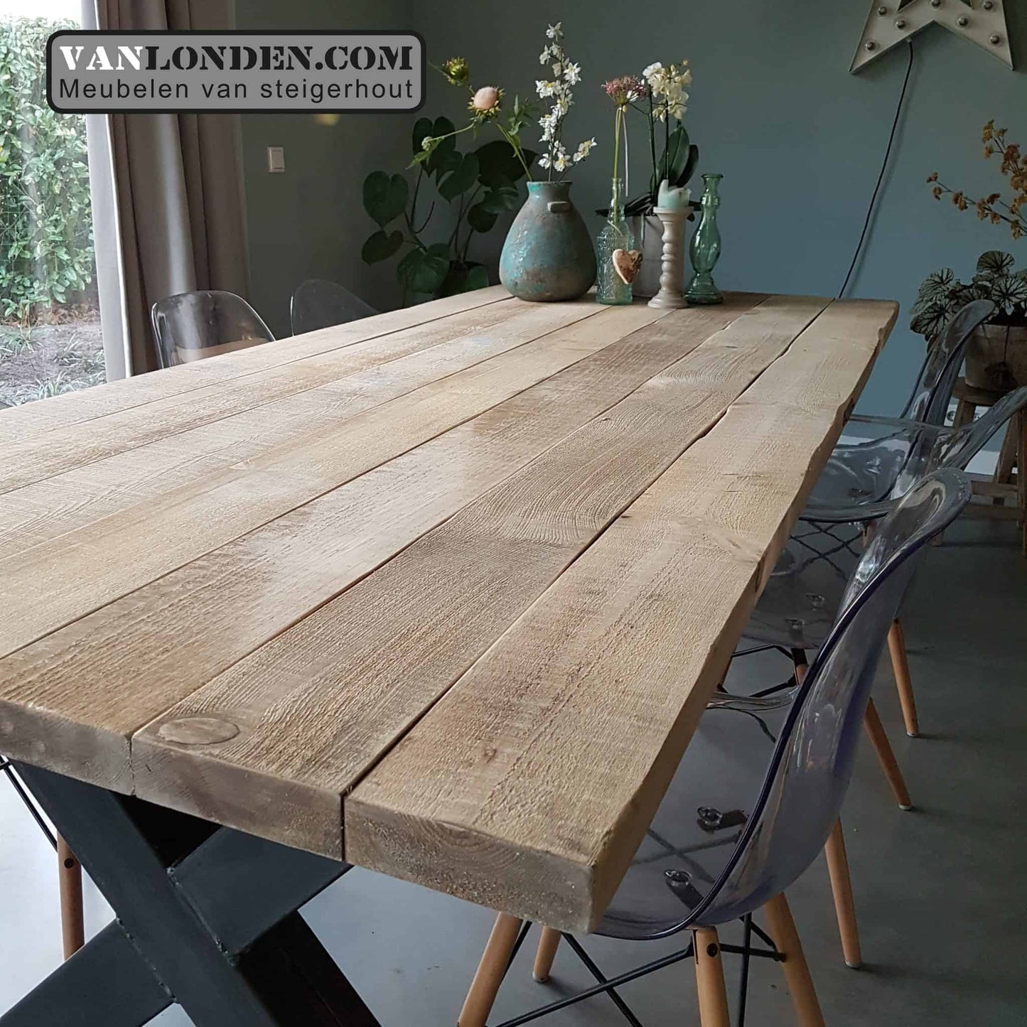 Tafel van balk planken Remco