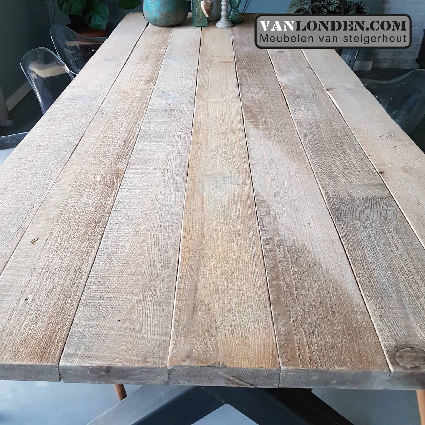 Tafel van balk planken Remco