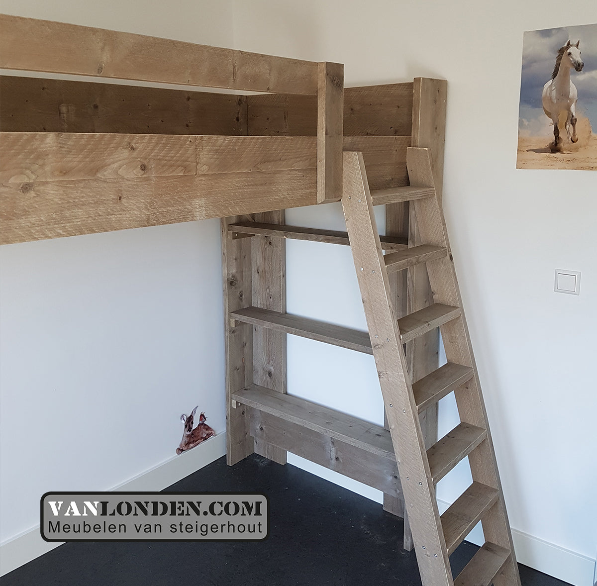 Steigerhouten slaap vide Juste