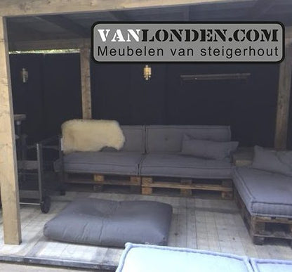 Steigerhouten overkapping met schuur Batist