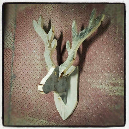 Hertenkop van steigerhout