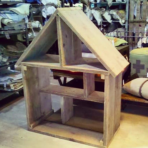 Steigerhouten poppenhuis Jolijn