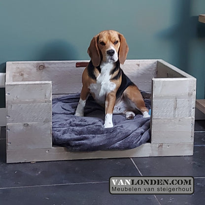 Steigerhouten hondenmand Frenkie