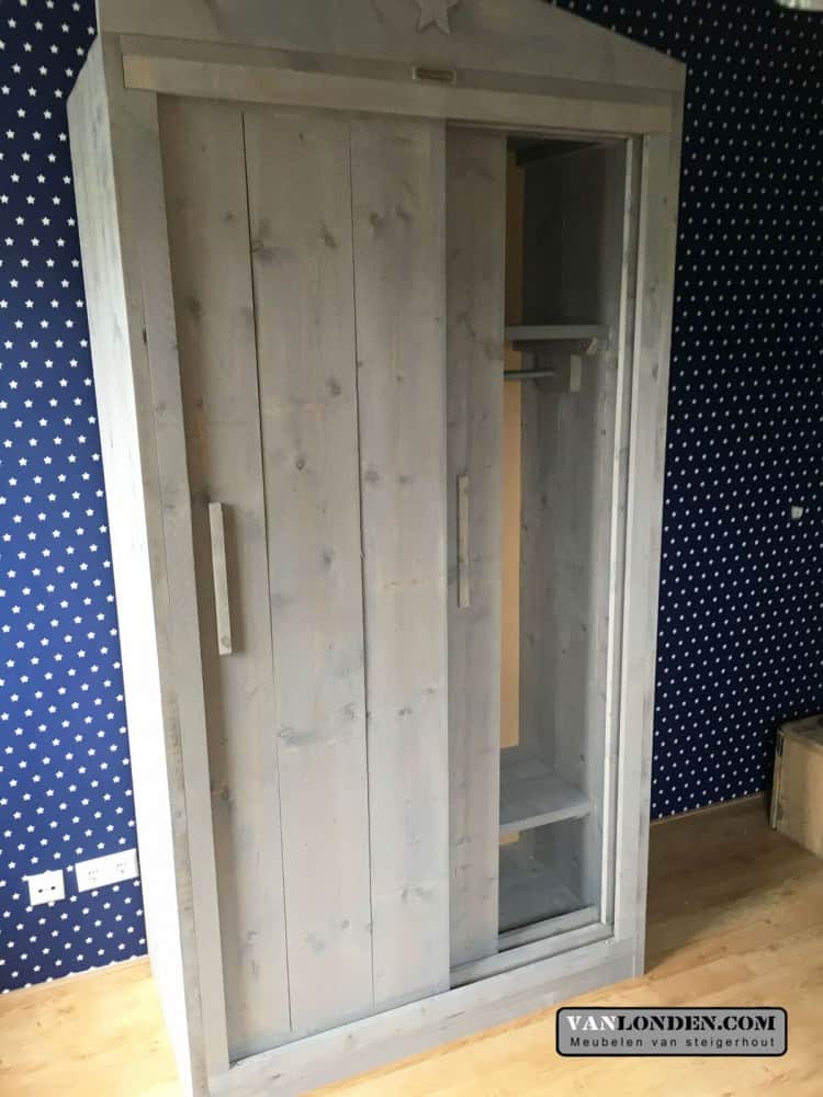 Steigerhouten schuifdeurkast Christiaan
