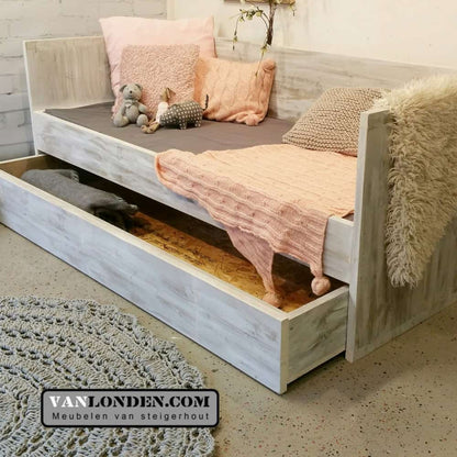 Steigerhouten bedbank Rosanne