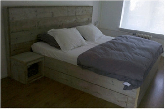 Steigerhouten bed Amber