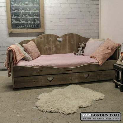 Steigerhouten bedbank Amy