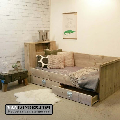 Steigerhouten bedbank Joas