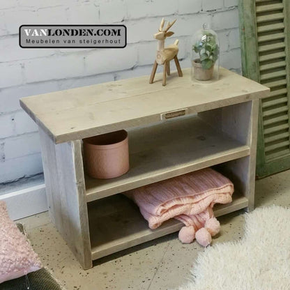 Steigerhouten bijzettafeltje / nachtkastje Mary