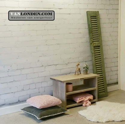 Steigerhouten bijzettafeltje / nachtkastje Mary