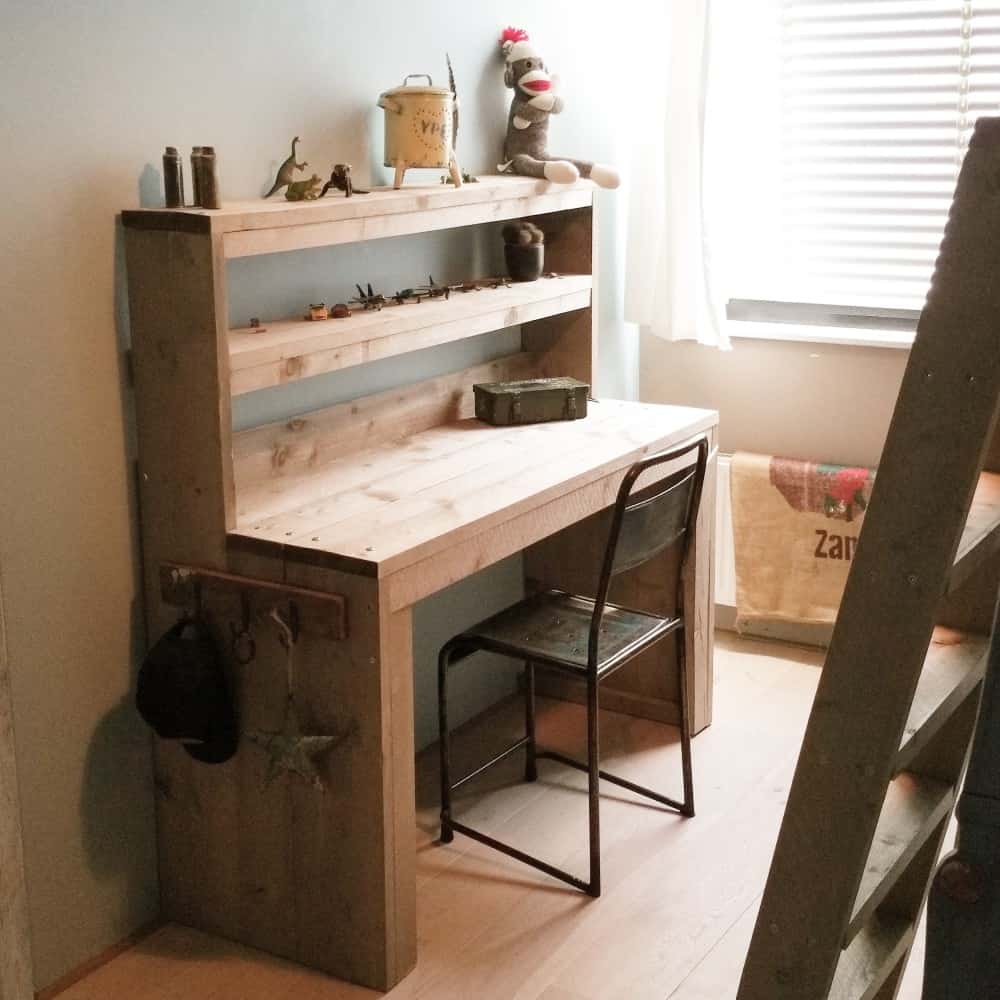 Steigerhouten bureau Barto