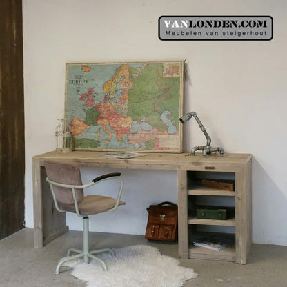 Steigerhouten bureau Jari