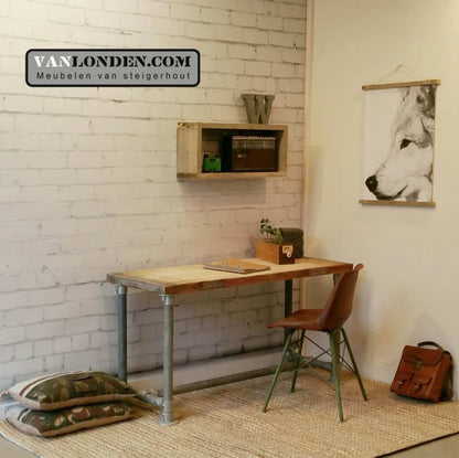 Steenschot houten bureau Jordy