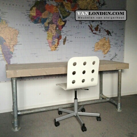 Steigerhouten bureau Jorrit