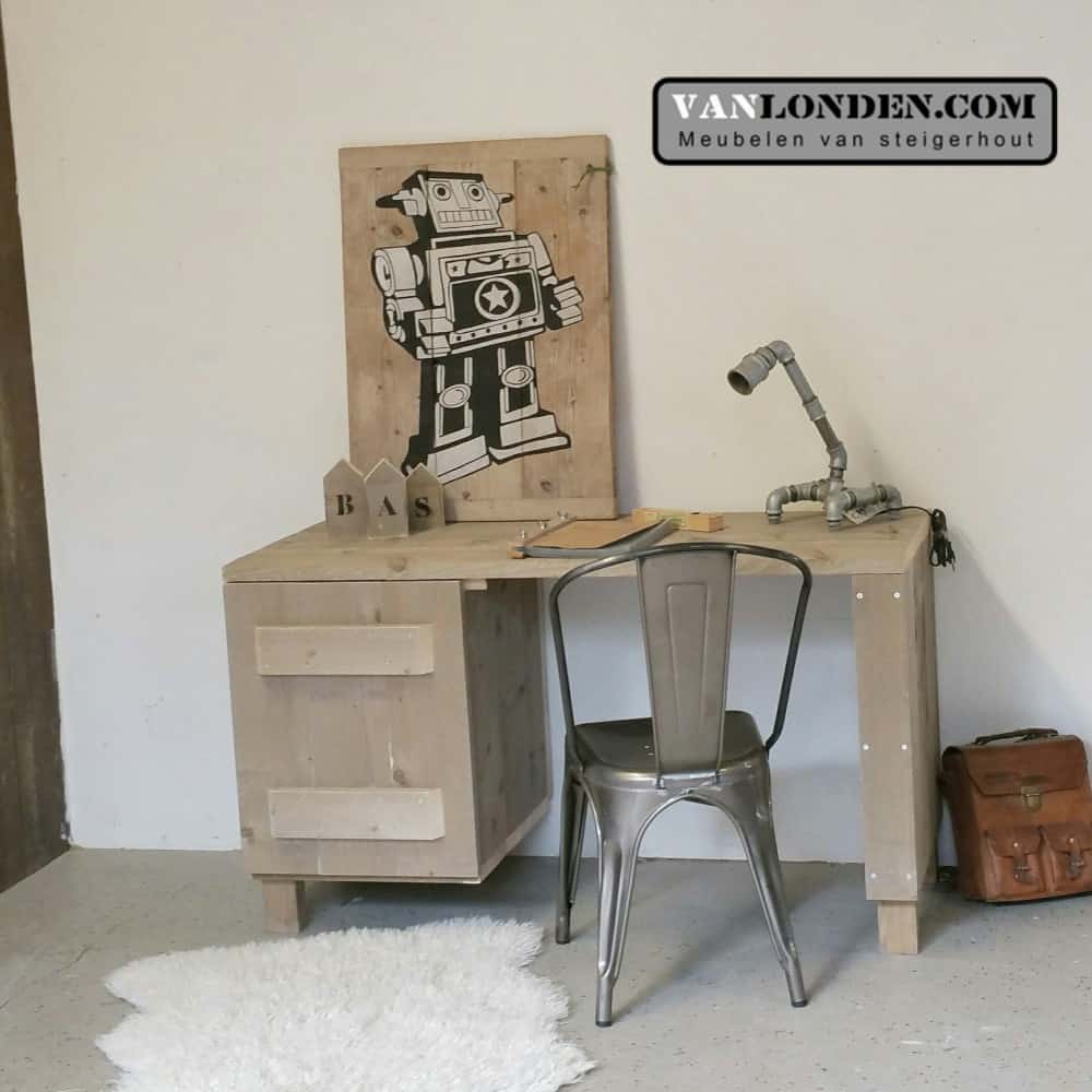 Steigerhouten bureau Noud