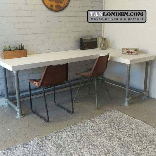 Steigerhouten bureau Otto