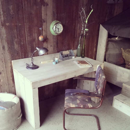 Steigerhouten bureau Ruben