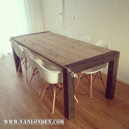 Steigerhouten tafel Jeanne