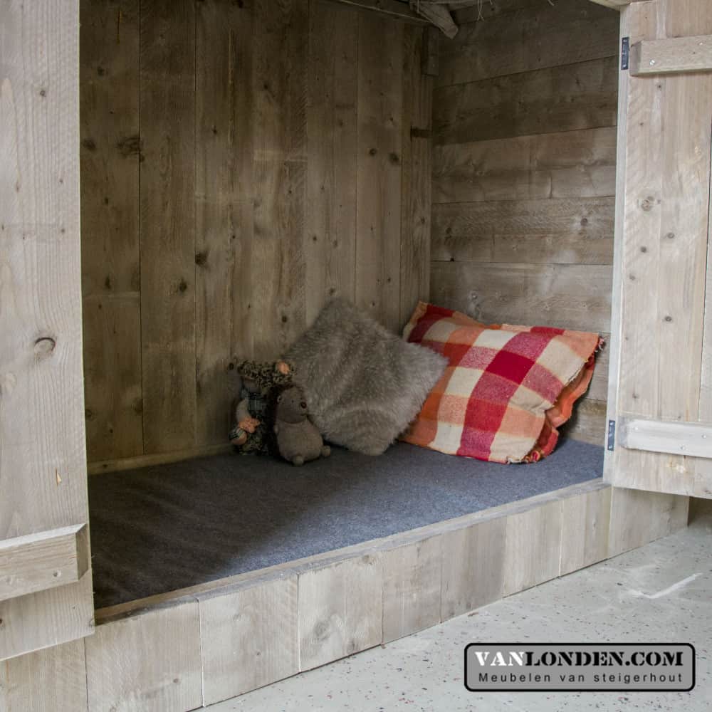 Steigerhouten gevelbed met bedstee Dominique