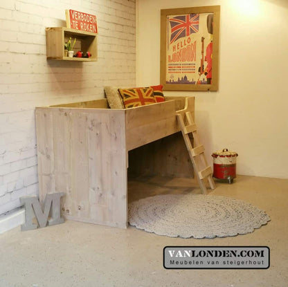 Steigerhouten halfhoogslaper Jur