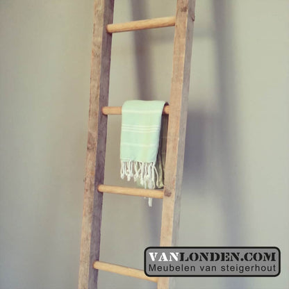 Steigerhouten handdoek trapje Britt