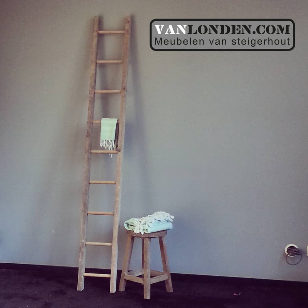 Steigerhouten handdoek trapje Britt