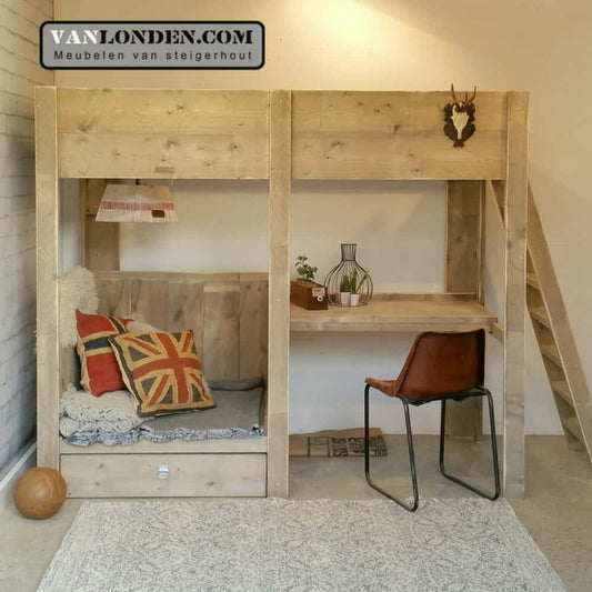Steigerhouten hoogslaper met bureau Chiel