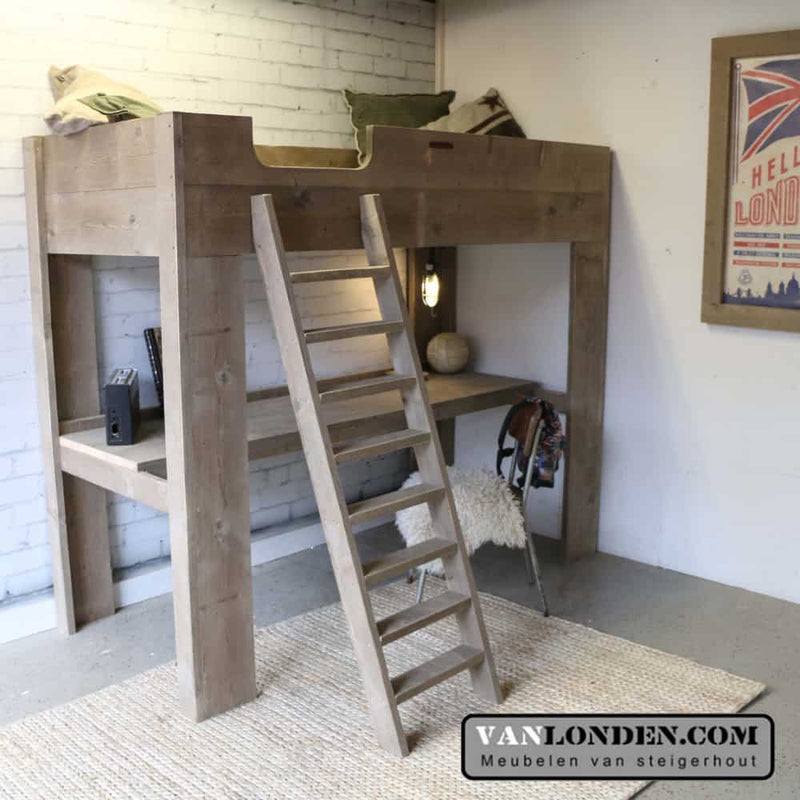 Steigerhouten hoogslaper met bureau Quinn