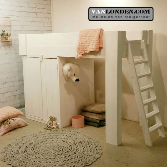 Steigerhouten hoogslaper met kast Nora