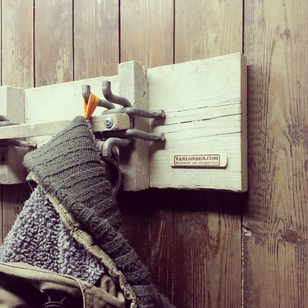 Kapstok van steigerhout Mia