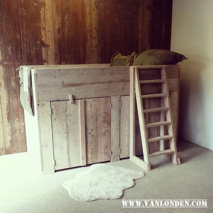 Steigerhouten hoogslaper Florine