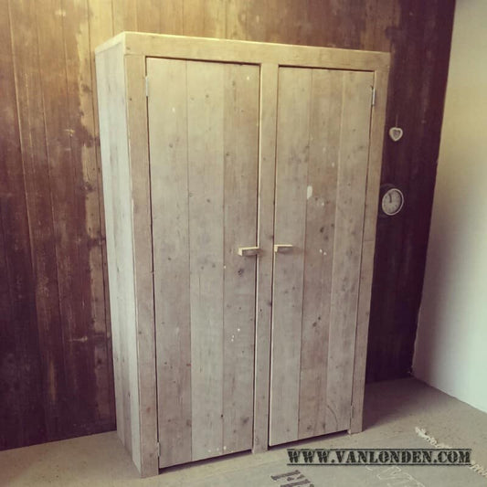 Steigerhouten kledingkast Kees