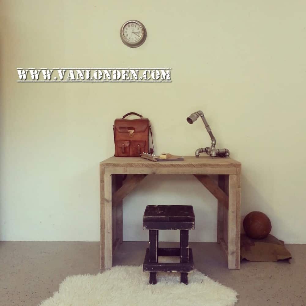 Steigerhouten krukje Gijs