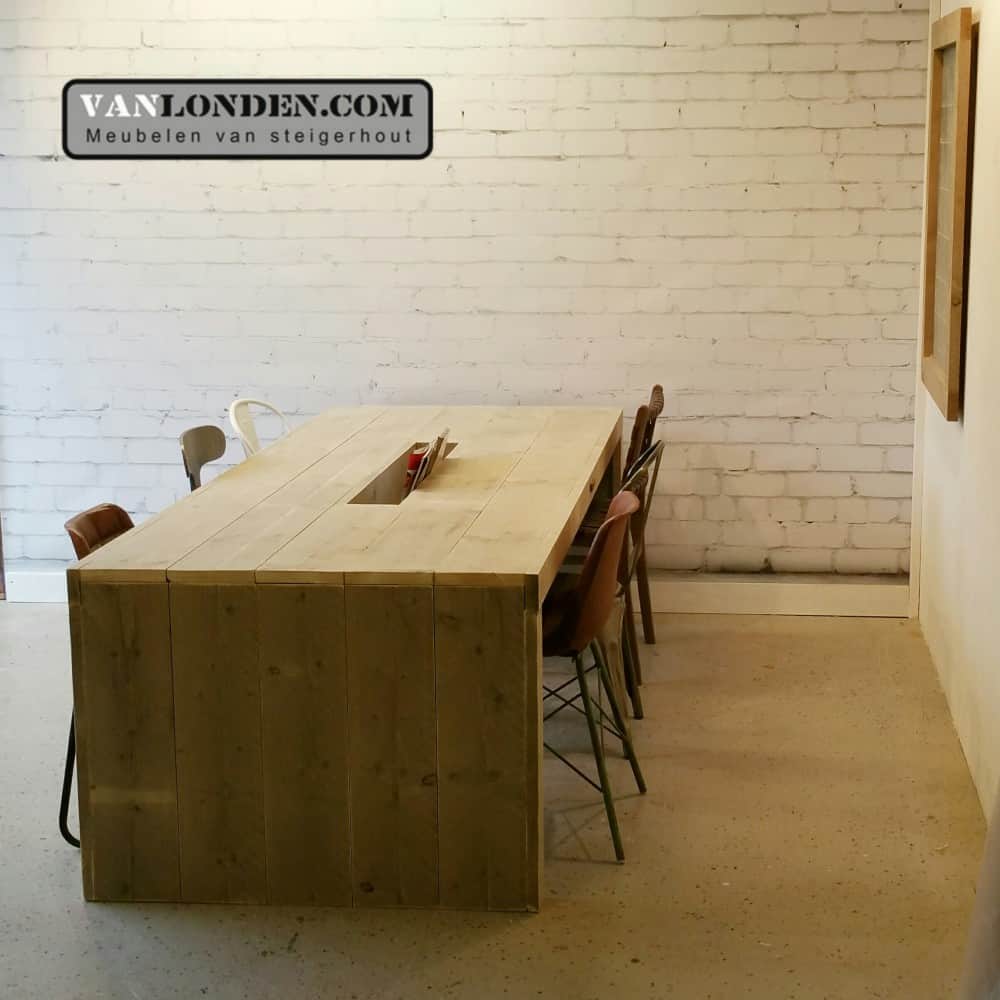 Steigerhouten leestafel met lectuurbak Lisa