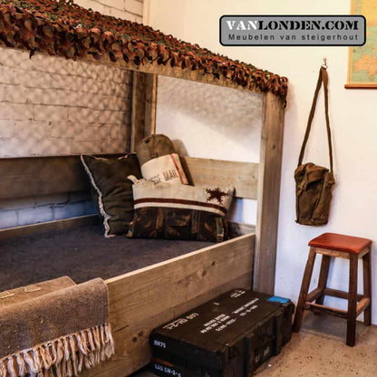 Steigerhouten survival bed Mason
