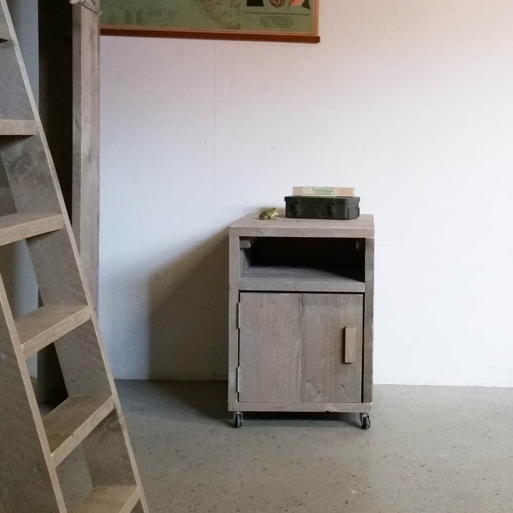 Steigerhouten nachtkastje Annabel